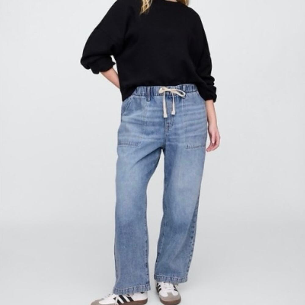 GAP Denim Sz L Mid Rise SuperSoft Easy Jeans in Med Blue Ankle Length Pull-on